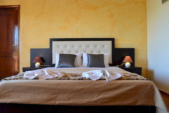 Karavanos Apartments Agioi Apostoli  Dış mekan fotoğraf